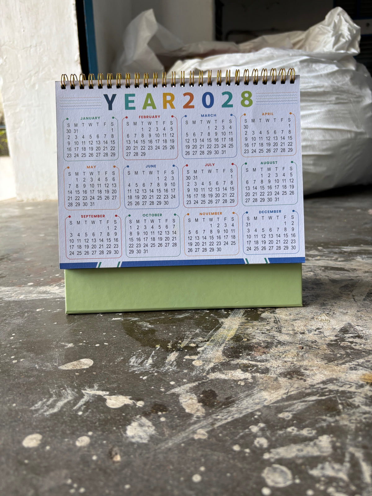 Eleganza 04 Table Calendar 2027