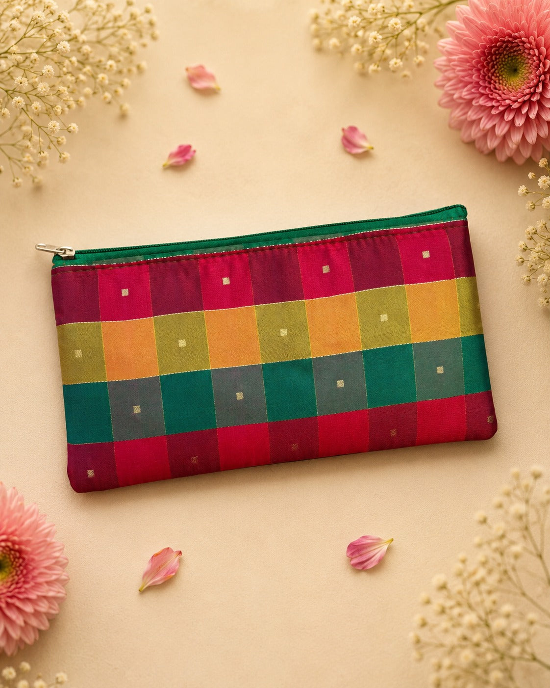 COLOURFUL FABRIC ZIPPER POUCH