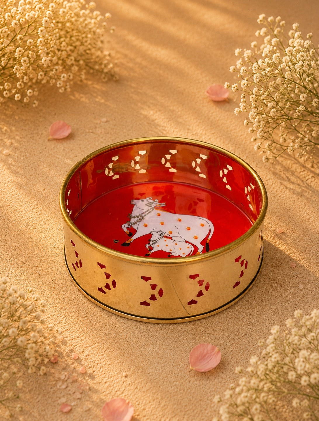 GOLDEN COW ROUND TRAY