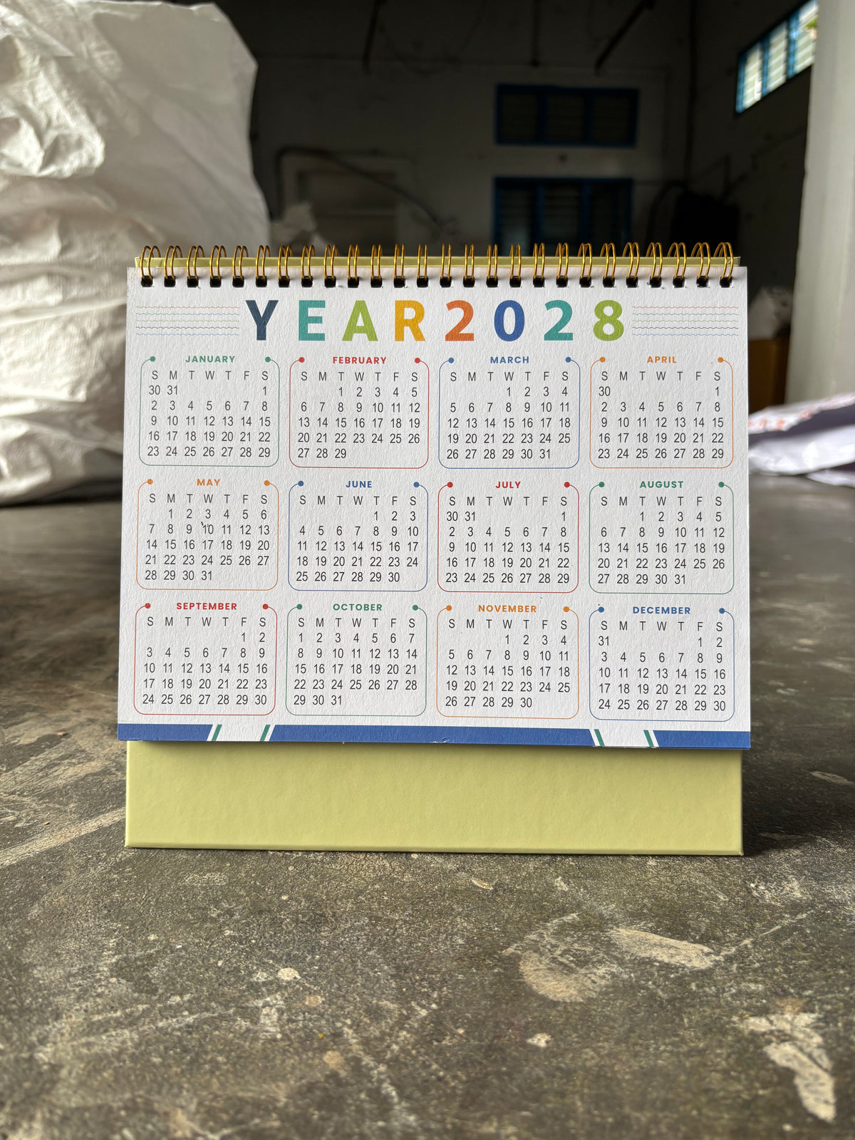 Eleganza 01 Table Calendar 2027